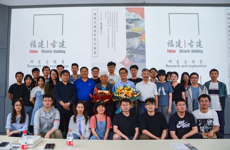 大合影 2.jpg